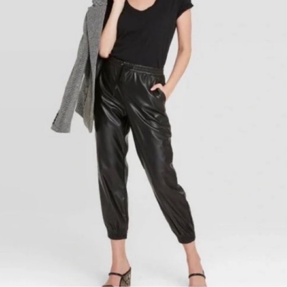 A new day faux leather pants in size L